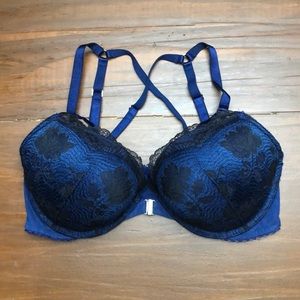 VS lace plunge